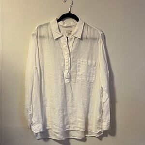 Gap Women’s 100% Linen half button white shirt